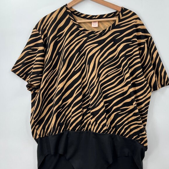 Smash + Tess Short Sleeves T-shirt  Bodysuit - Picture 4 of 4